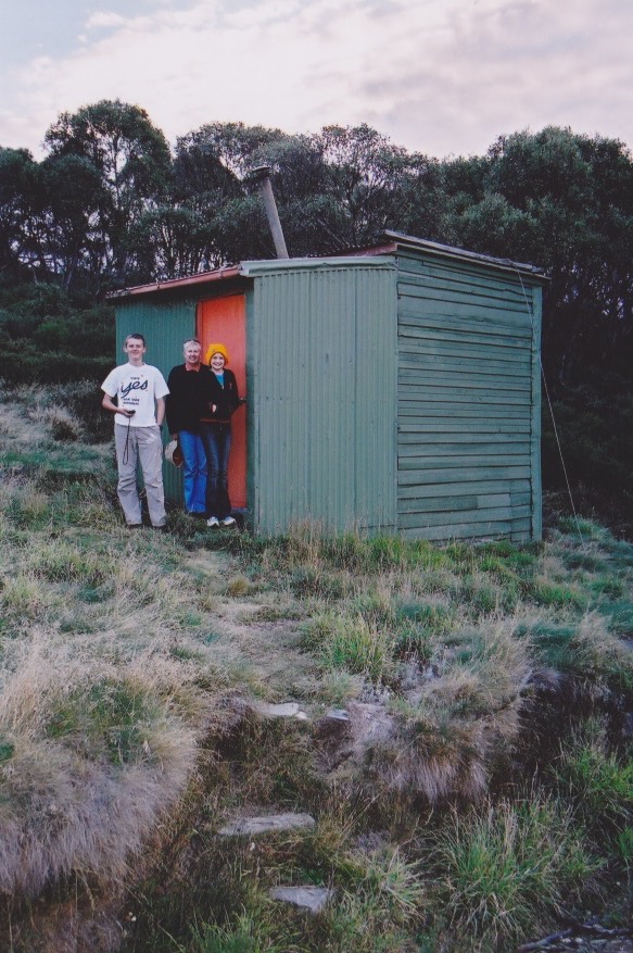  orange hut walkers visit photo: Olaf Moon 2002