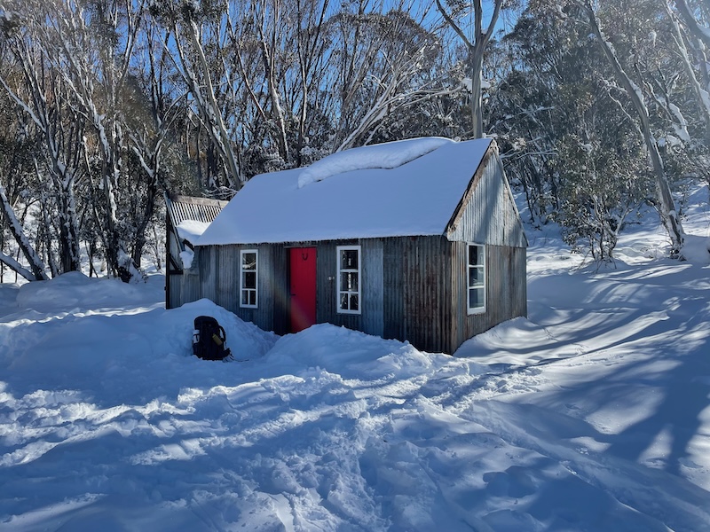 Photo of Horse Camp hut in the snow 2022 - H. Sfiligoi